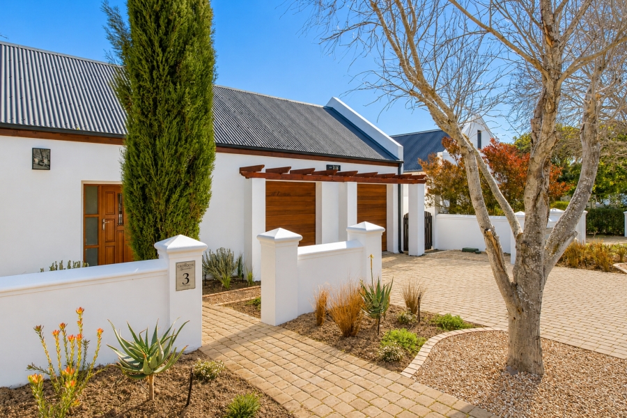 5 Bedroom Property for Sale in Croydon Vineyard Estate Western Cape